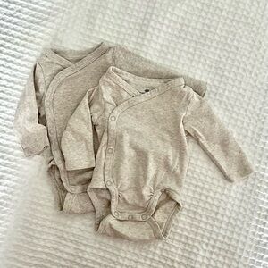 H&M Set of 2 Organic Cotton Long Sleeve Wrap Bodysuits - Newborn
